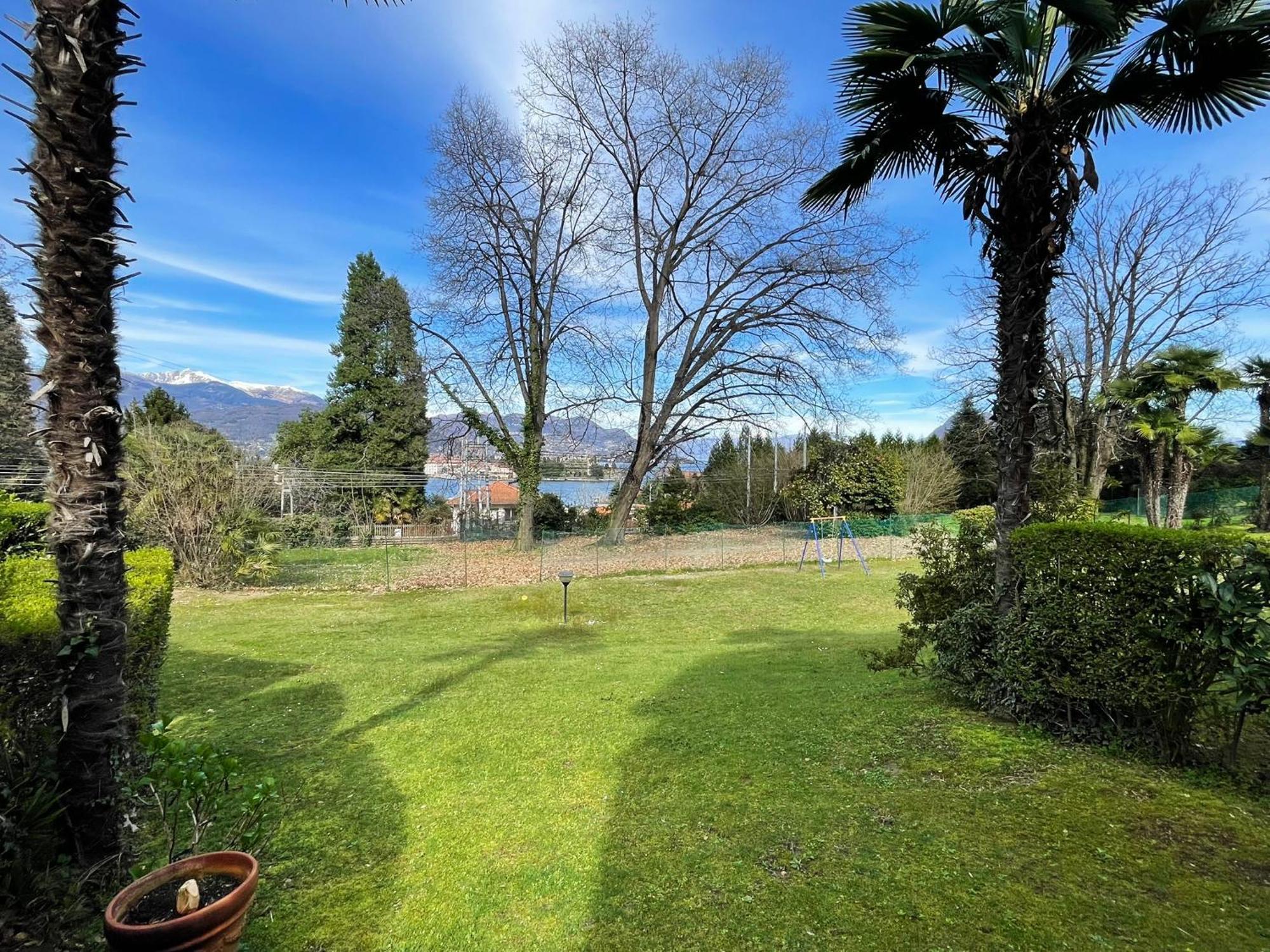 Lovingstresa3 Giardino Del Lago ภายนอก รูปภาพ